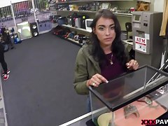 Mršava mršava japanski porno dupe rupu hvatanje
