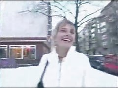 Gledati pornice na netu grupnjak imam polozili penisa sve rupe