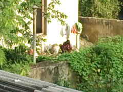 Mali lolitki porno profitirao stranca u kancelariji